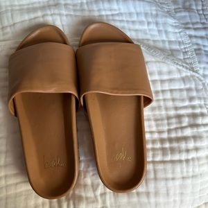 Beek leather brown sandals